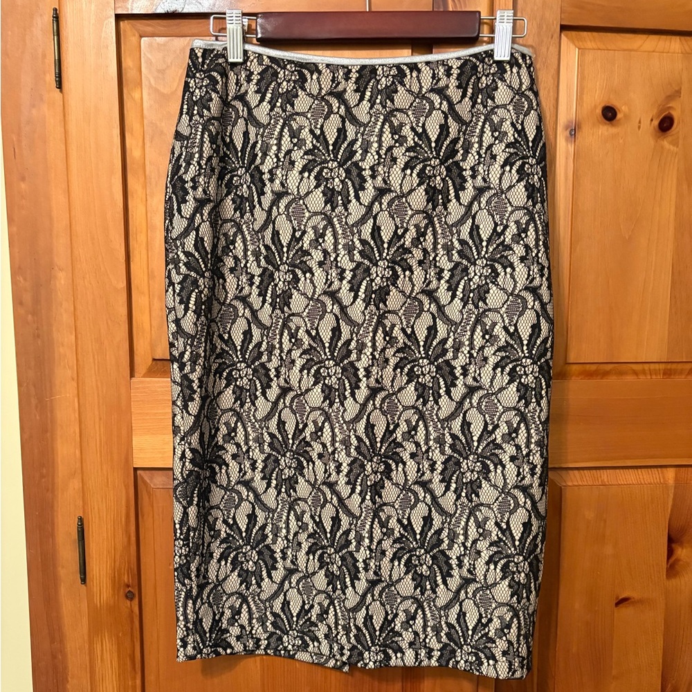 Black lace stretch pencil skirt size L